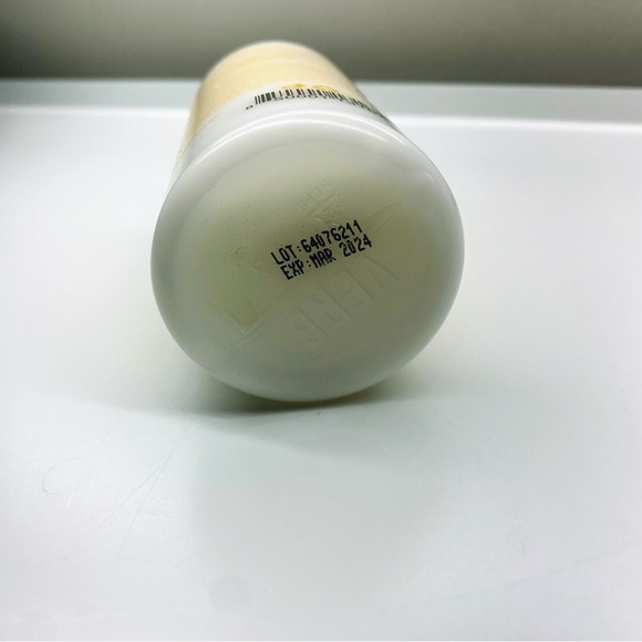 Verb Curl Leave in Conditioner - Picture 5 of 7